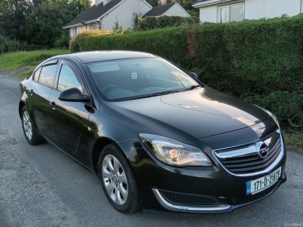 Opel Insignia Hatchback, Diesel, 2017, Black