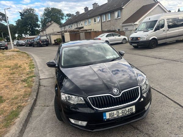 Skoda Octavia Hatchback, Diesel, 2016, Black
