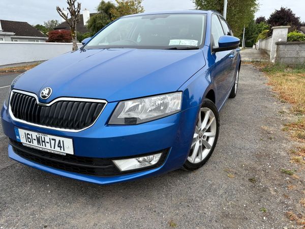 Skoda Octavia Saloon, Diesel, 2016, Blue