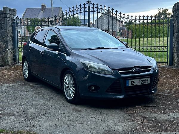 Ford Focus Hatchback, Diesel, 2012, Grey