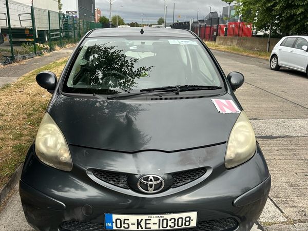 Toyota Aygo Hatchback, Petrol, 2005, Grey