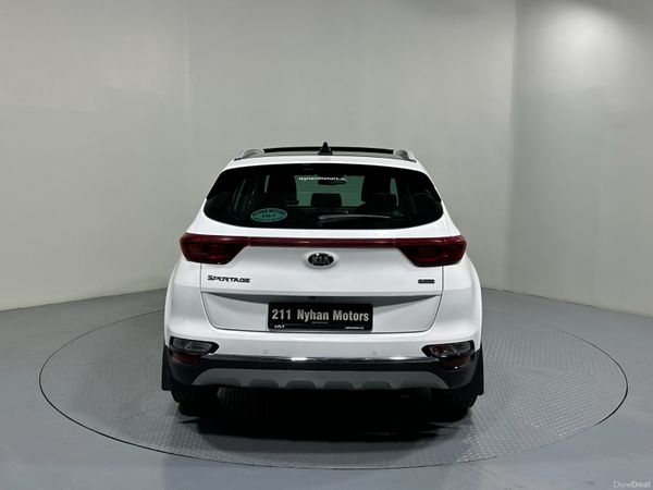 Kia Sportage SUV, Diesel Hybrid, 2021, White
