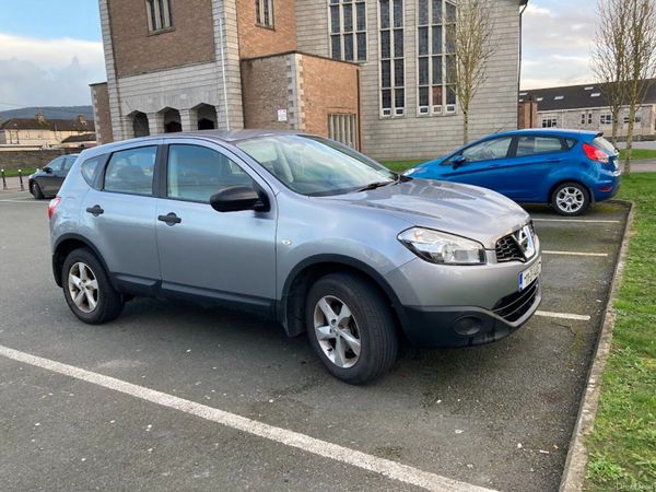 Nissan Qashqai Hatchback, Diesel, 2011, Blue
