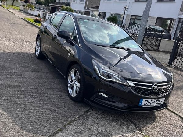 Opel Astra Hatchback, Diesel, 2017, Black
