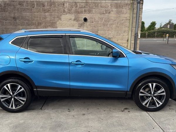 Nissan Qashqai Hatchback, Diesel, 2019, Blue