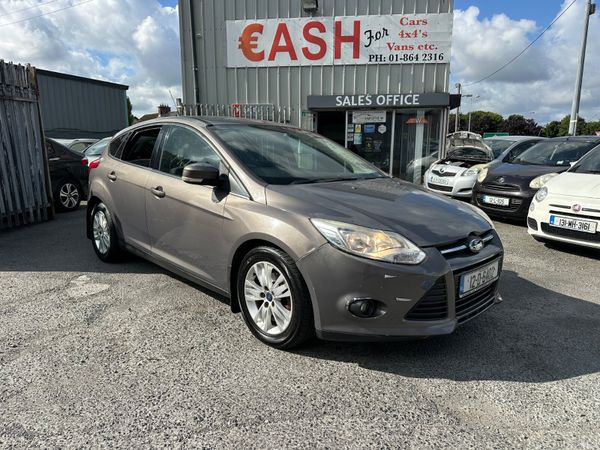 Ford Focus Hatchback, Diesel, 2012, Brown