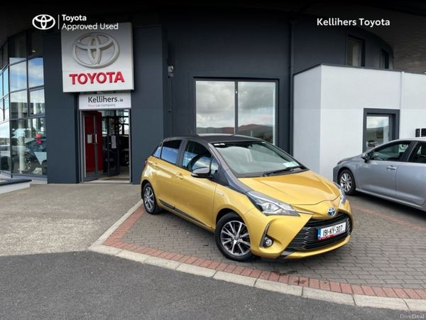 Toyota Yaris Hatchback, Petrol Hybrid, 2019, Yellow