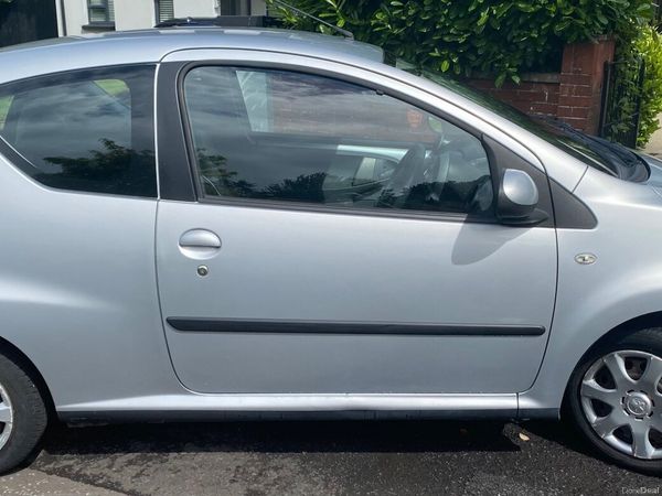 Peugeot 107 Hatchback, Petrol, 2011, Silver
