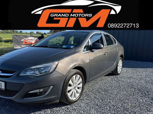 Opel Astra Saloon, Diesel, 2015, Grey