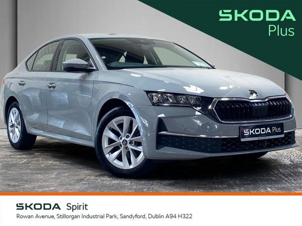 Skoda Octavia Saloon, Petrol, 2025, Grey