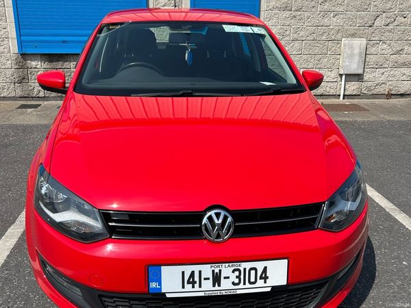 Volkswagen Polo Hatchback, Petrol, 2014, Red