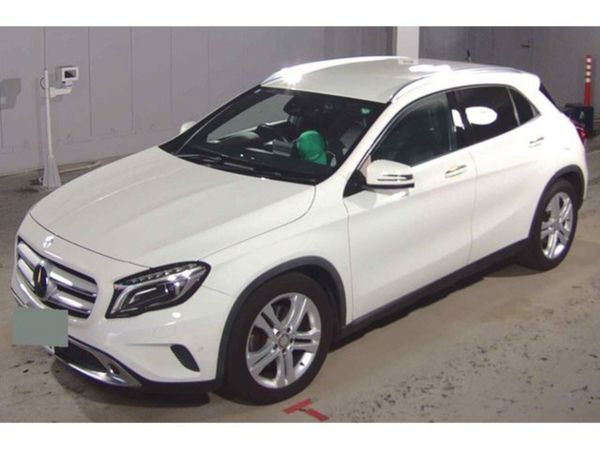 Mercedes-Benz GLA SUV, Petrol, 2015, White