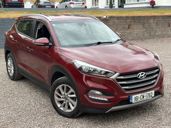 Hyundai Tucson SUV, Diesel, 2016, Red