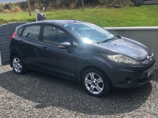 Ford Fiesta Hatchback, Petrol, 2010, Grey