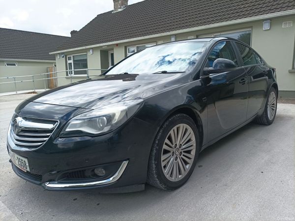 Vauxhall Insignia Hatchback, Diesel, 2015, Black