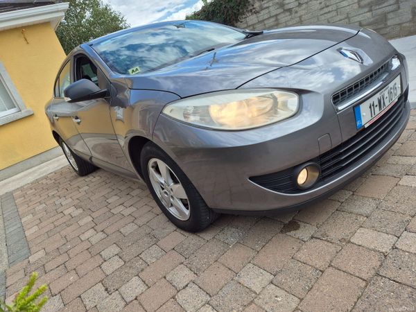 Renault Fluence Saloon, Diesel, 2011, Grey