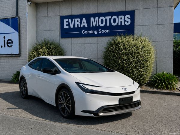 Toyota Prius Saloon, Petrol Hybrid, 2023, White