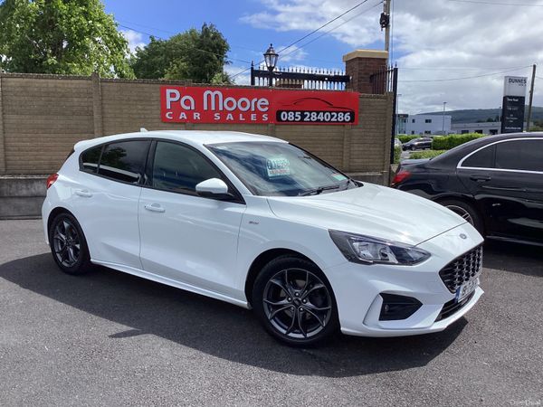 Ford Focus Hatchback, Petrol, 2019, White