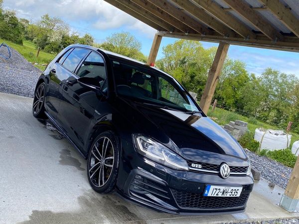 Volkswagen Golf Hatchback, Diesel, 2017, Black