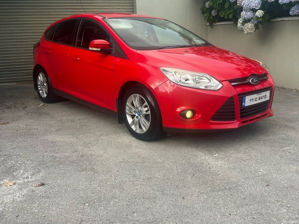 Ford Focus Hatchback, Diesel, 2011, Red
