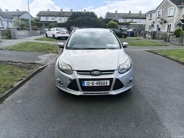 Ford Focus Hatchback, Diesel, 2012, Silver