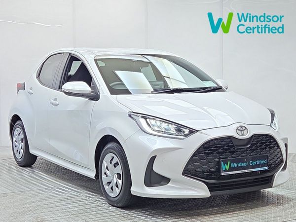Toyota Yaris Hatchback, Petrol, 2024, White
