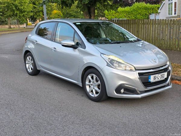 Peugeot 208 Hatchback, Petrol, 2016, Grey