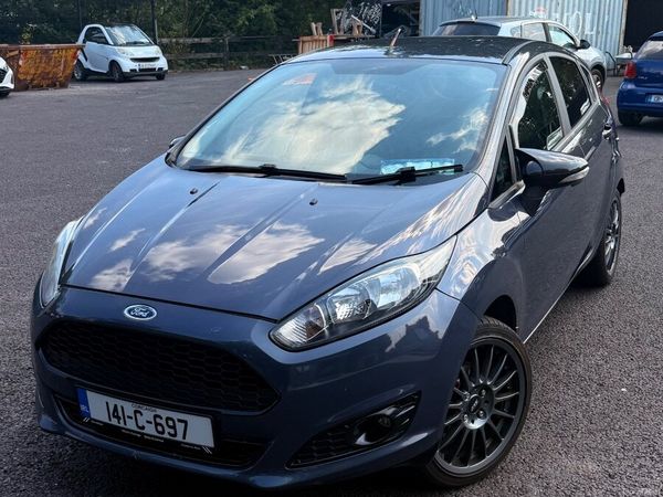 Ford Fiesta Hatchback, Petrol, 2014, Blue