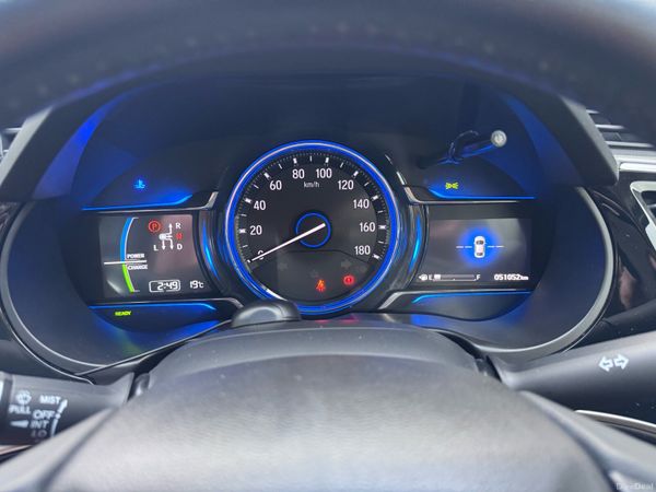 Honda Grace Saloon, Petrol Hybrid, 2015, Silver