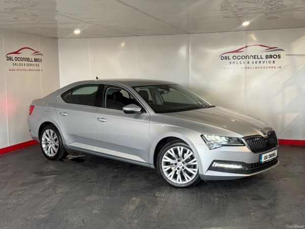 Skoda Superb Hatchback, Diesel, 2022, Grey