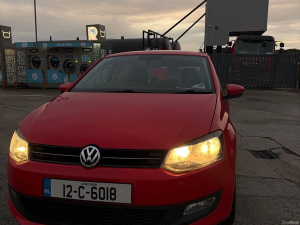 Volkswagen Polo Hatchback, Petrol, 2012, Red