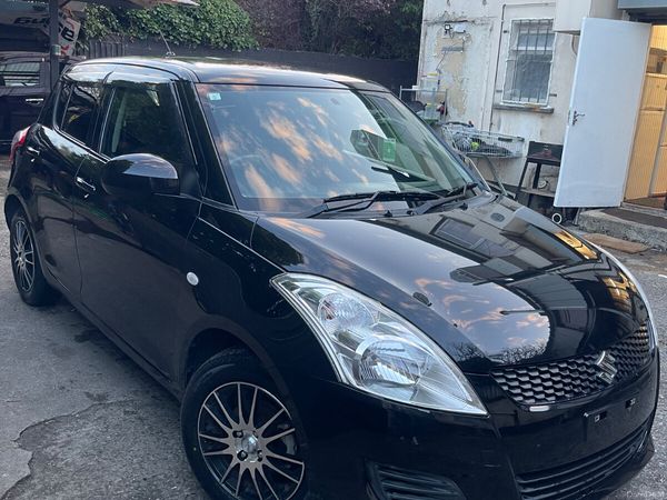Suzuki Swift Hatchback, Petrol, 2013, Black