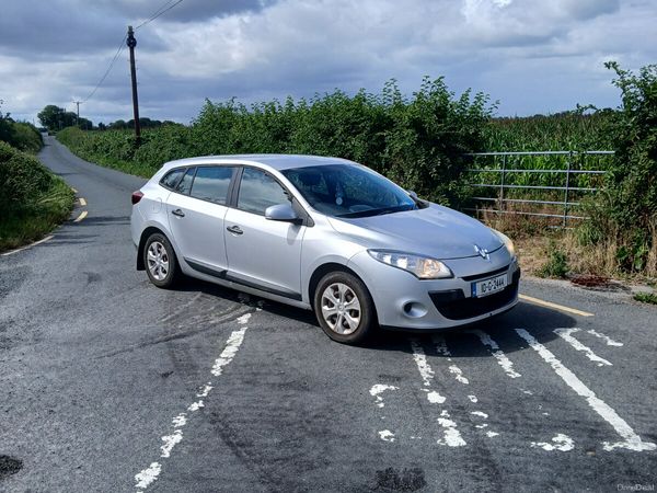 Renault Megane Estate, Diesel, 2010, Silver