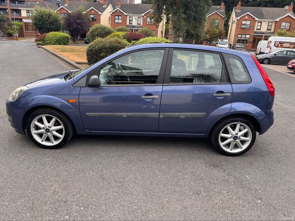Ford Fiesta Hatchback, Petrol, 2007, Blue