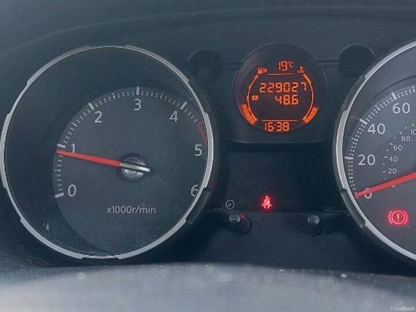 Nissan Qashqai+2 Hatchback, Diesel, 2010, Black