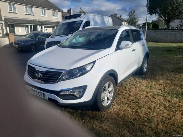 Kia Sportage SUV, Diesel, 2013, White