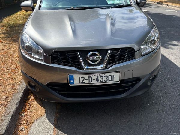 Nissan Qashqai Hatchback, Diesel, 2012, Grey