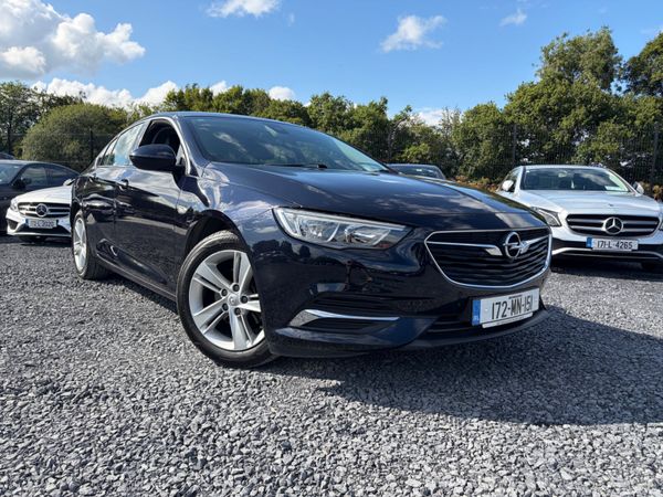 Opel Insignia Hatchback, Petrol, 2017, Blue