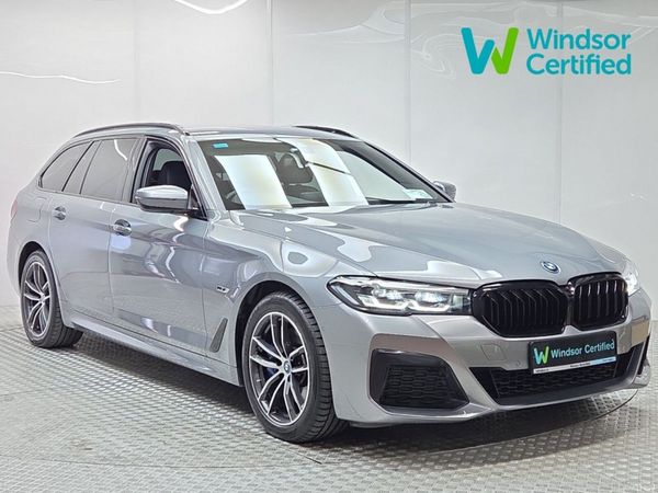 BMW 5-Series Estate, Petrol Plug-in Hybrid, 2023, Grey