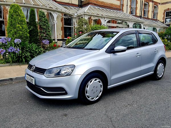 Volkswagen Polo Hatchback, Petrol, 2015, Silver