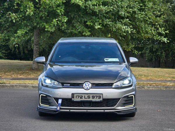 Volkswagen Golf Hatchback, Petrol Plug-in Hybrid, 2017, Silver
