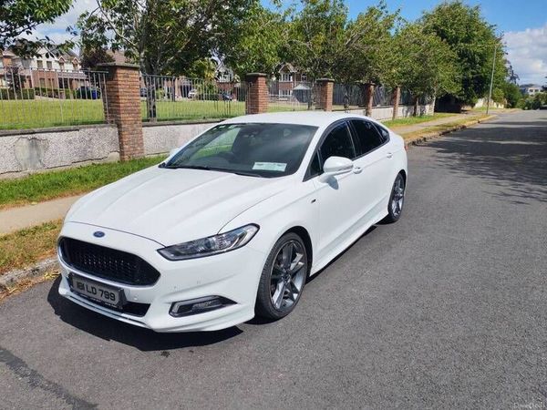 Ford Mondeo Hatchback, Diesel, 2018, White