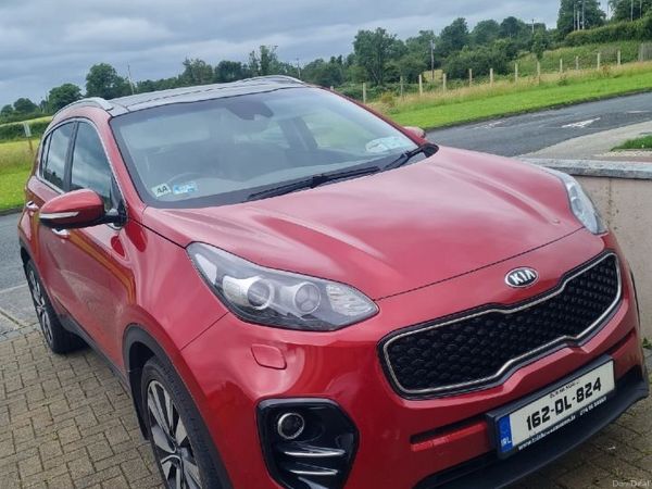 Kia Sportage SUV, Diesel, 2016, Red