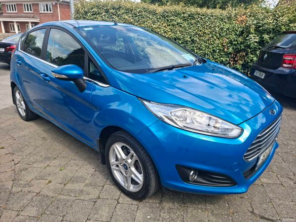Ford Fiesta Hatchback, Petrol, 2015, Blue