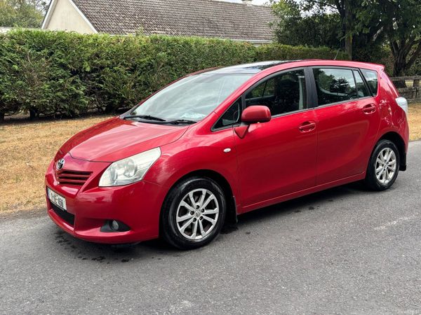 Toyota Verso MPV, Diesel, 2011, Red