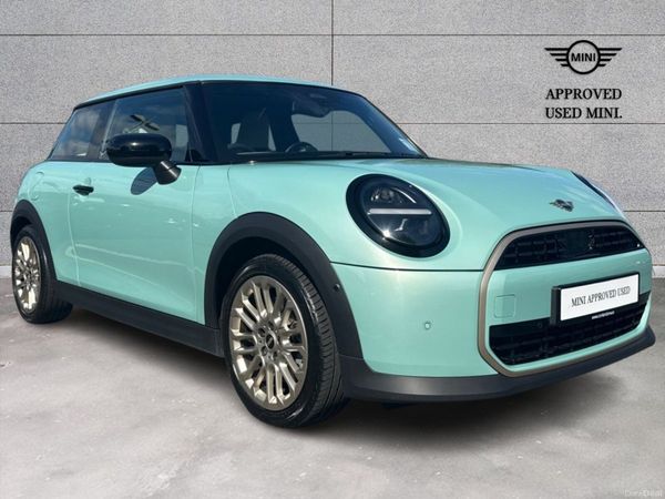 Mini Cooper Hatchback, Petrol, 2024, Green