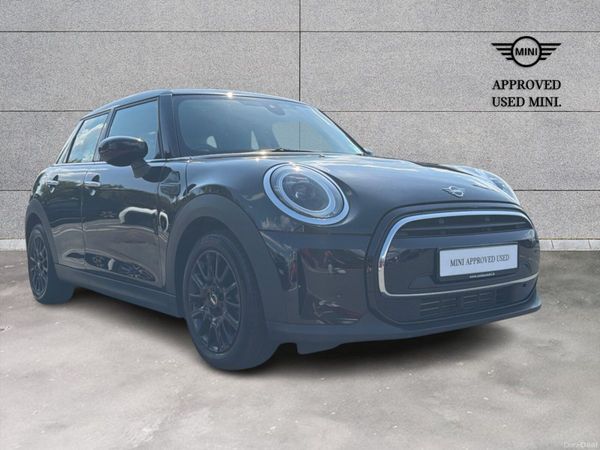 Mini Cooper Hatchback, Petrol, 2024, Black