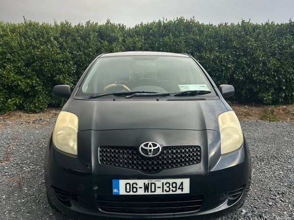 Toyota Yaris Hatchback, Petrol, 2006, Black