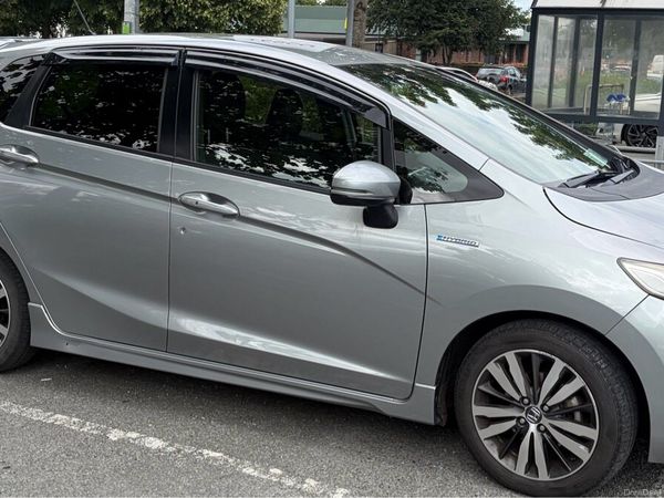 Honda Fit Hatchback, Petrol Hybrid, 2014, Silver