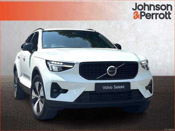 Volvo XC40 SUV, Petrol Hybrid, 2023, White